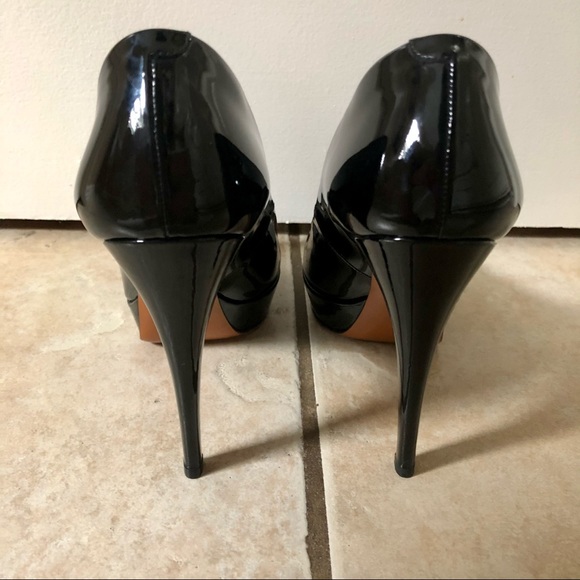 Gucci Patent Stilleto Platform Pump - Picture 6 of 11